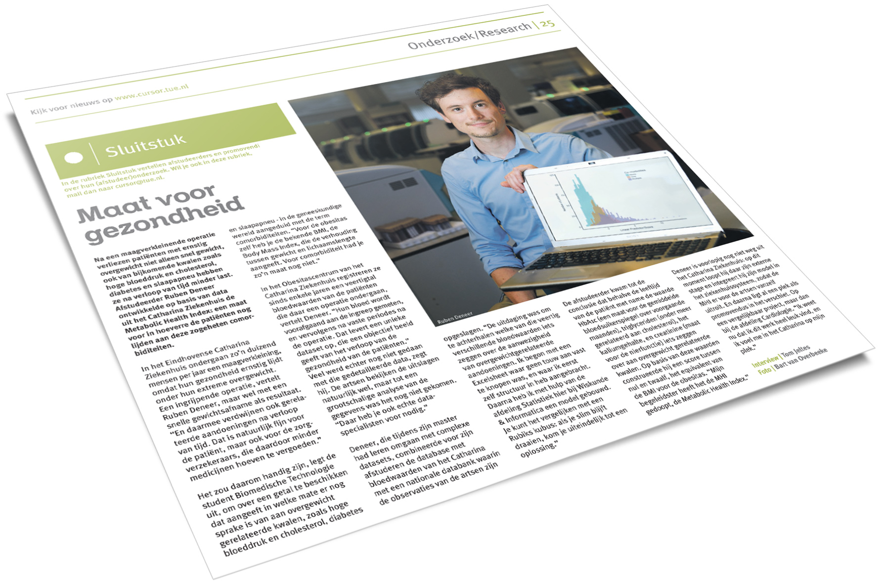 Man in kantoor houdt laptop met grafiek, toont TU/e-artikel 'Maat voor gezondheid', box 'Sluitstuk' over obesitas.