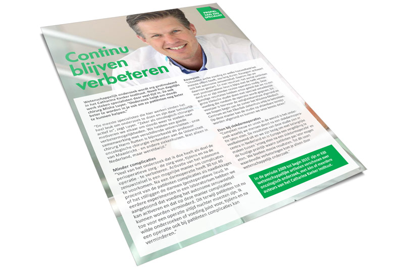 Nederlandstalige pagina met titel "Continu blijven verbeteren", een lachende man, drie tekstkolommen en groene doos rechtsonder.