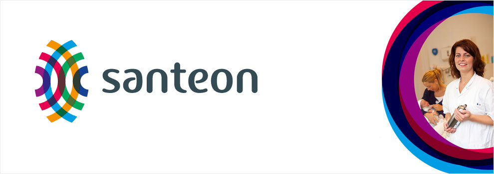 Santeon-logo op witte achtergrond, links gekleurde vormen, rechts vrouw in witte jas met apparaat, twee mensen op de achtergrond.