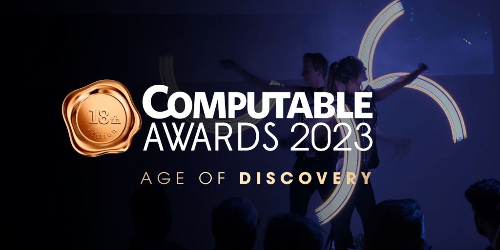 Banner Computable Awards 2023, 18e editie, Age of Discovery, performers met lichtsporen; focus op zorginnovatie.
