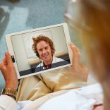 Digitale voorlichting verlaagt zorgkosten bij hartpatiënten