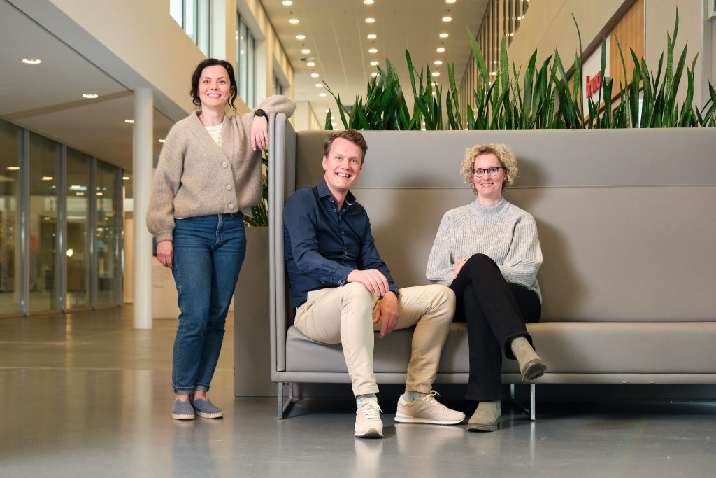 Christi Steendam, Thomas van Brakel en Miriam Scheurwater (van links naar rechts).